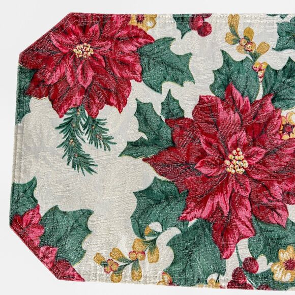 Poinsettia Christmas Placemats Set 4 Cloth Textured Red Green Octagon 16x12 - Picture 6 of 9